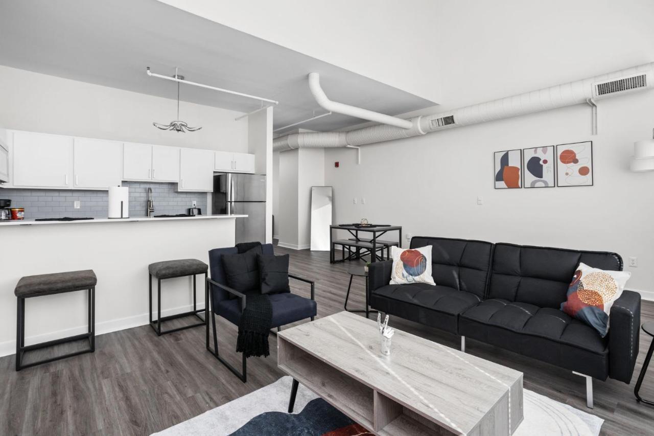 2Br 2Ba In The Block Apartment By Cozysuites Индианаполис Экстерьер фото